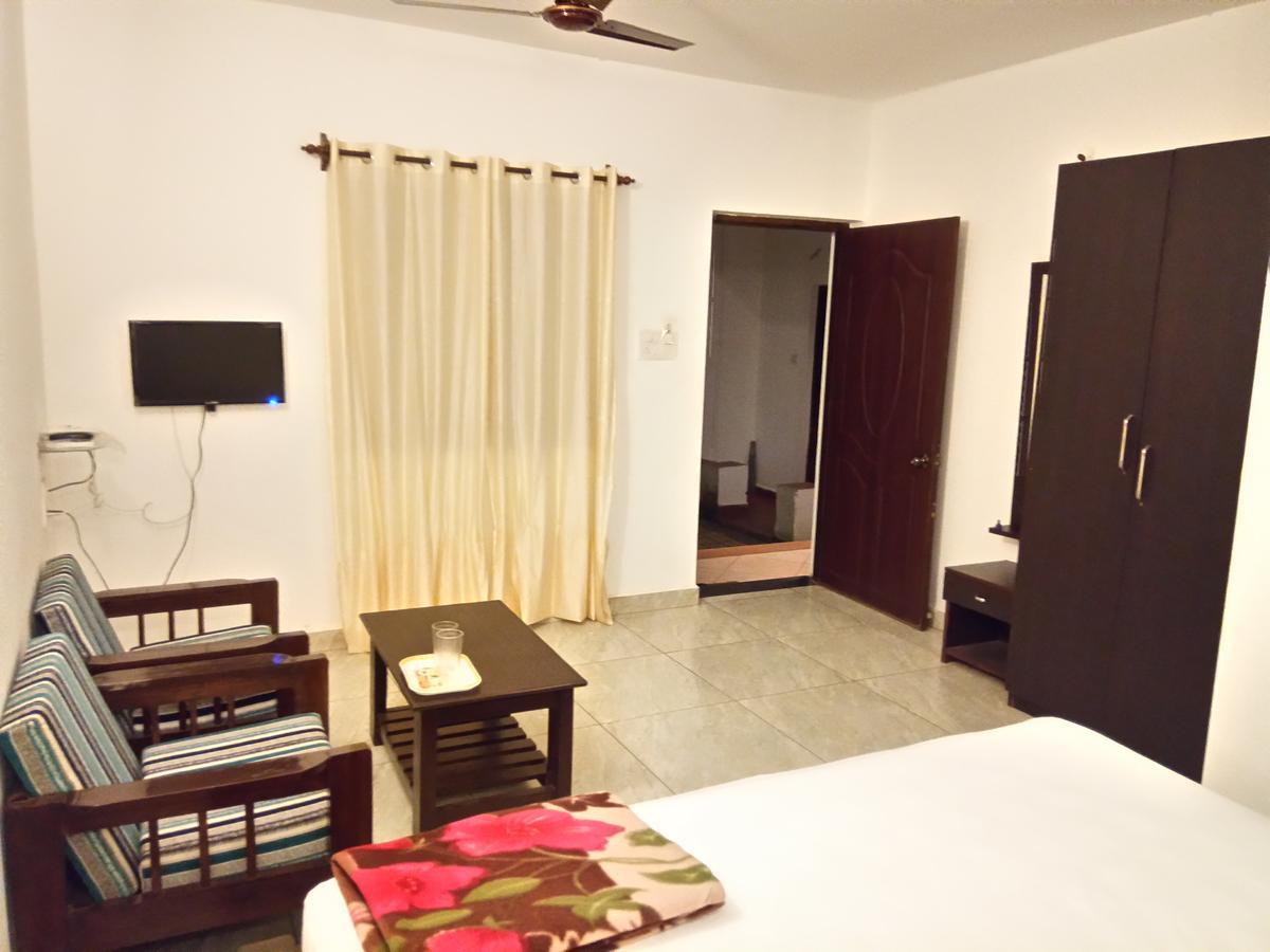 Sunshine Vagator Hotel ภายนอก รูปภาพ